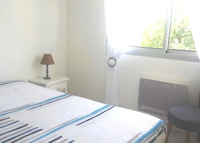 Le Garden 250 M Du Chay Apartment *